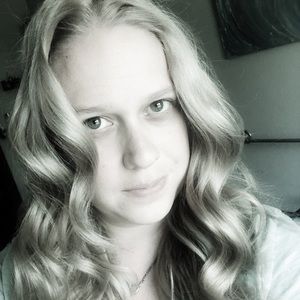 Meet your Posher, Cassie